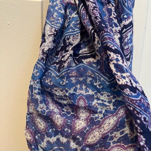Isaac Mizrahi Live! purple and blue pattern scarf - Picture 4 of 6